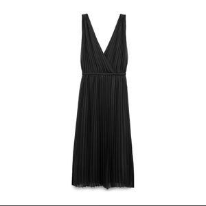 NWT *Black* Aritzia Wilfred Dress